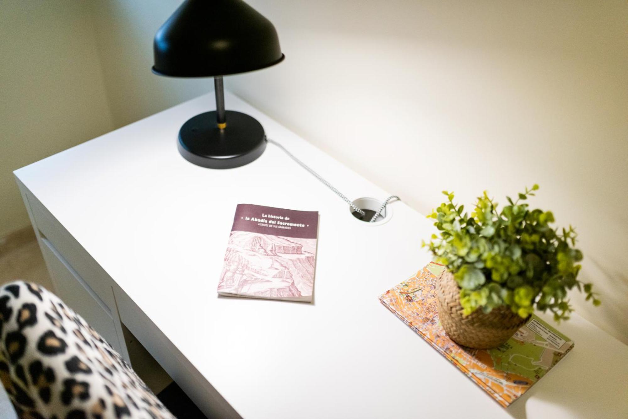 Centrico Apartamento Granada Luaran gambar