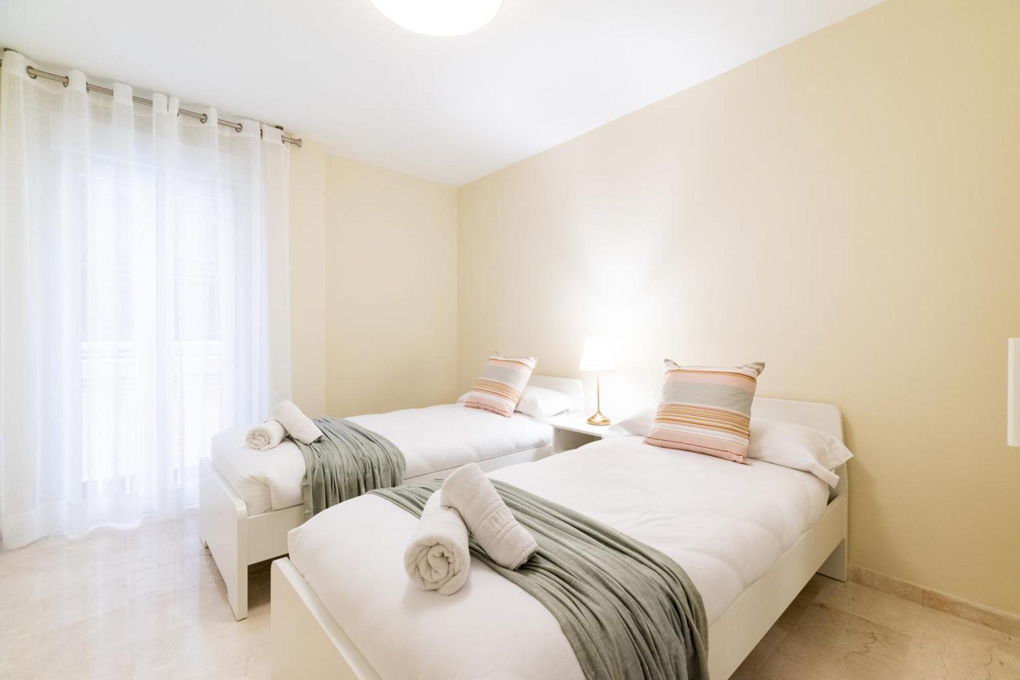 Centrico Apartamento Granada Luaran gambar